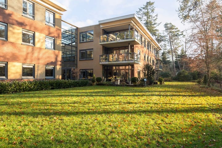 Photo 21 of Paviljoenplein 4