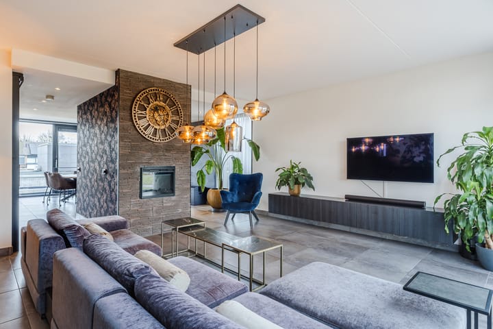 Photo 13 of Van Otterloostraat 36