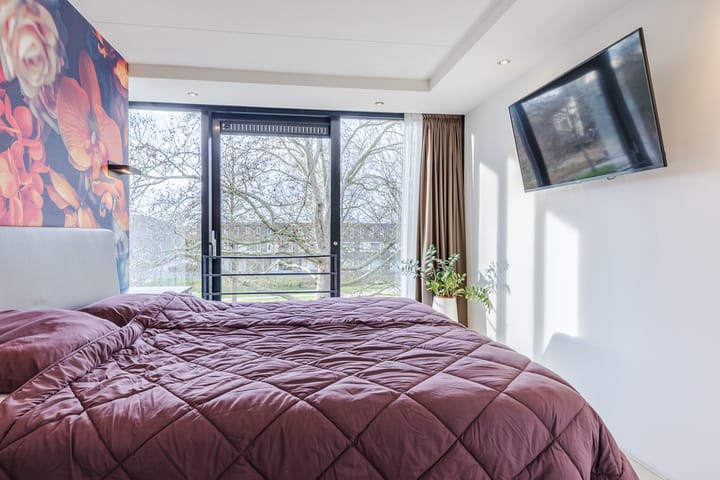 Photo 21 of Van Otterloostraat 36