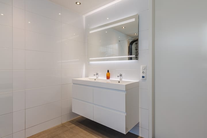 Photo 26 of Van Otterloostraat 36