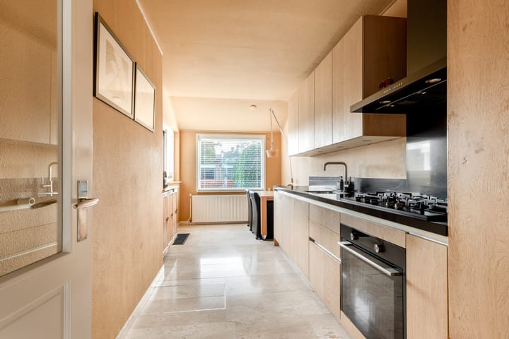 Foto 10 van Meidoornstraat 9