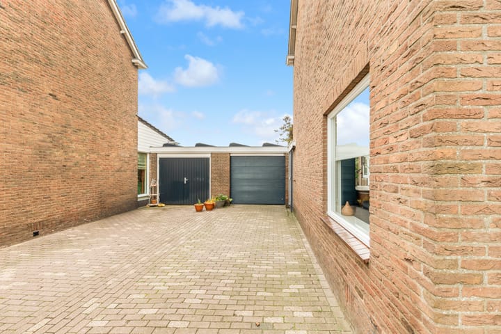 Foto 33 van Meidoornstraat 9