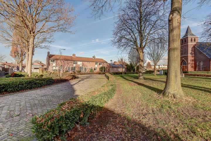 Photo 2 of Brunellaan 6