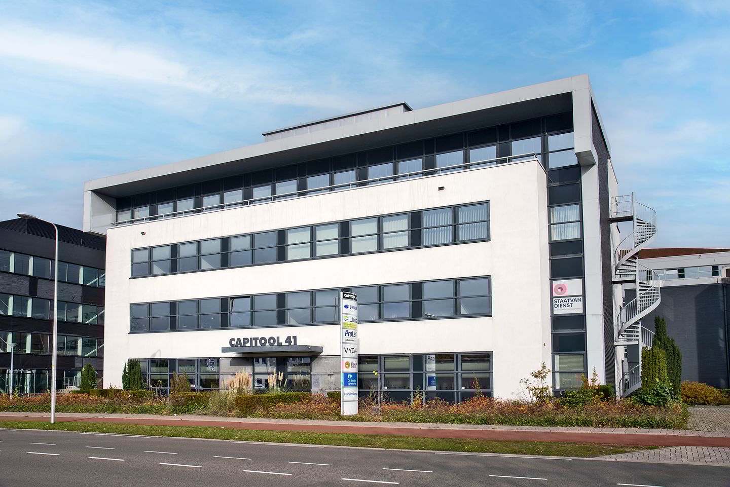 Bekijk foto 2 van Capitool 41-5