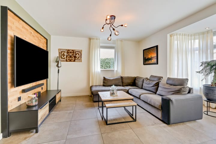 Foto 18 van Schoolstraat 19