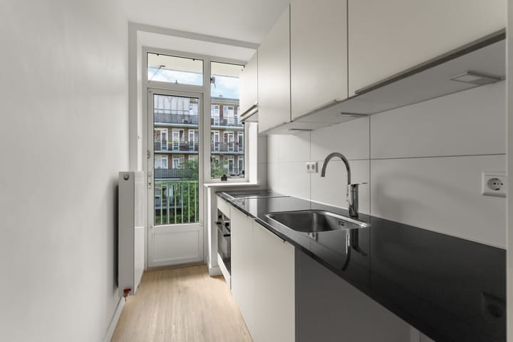 Foto 9 van Lucellestraat 13-1