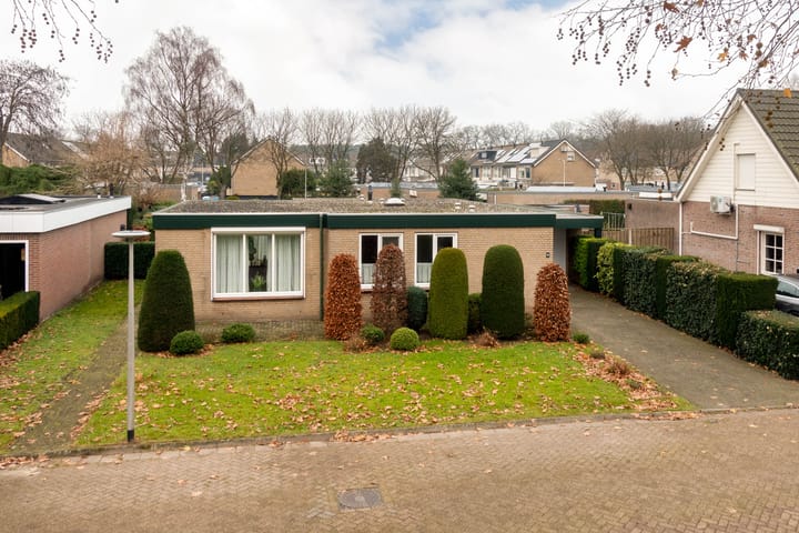 Photo 4 of Meidoornstraat 19