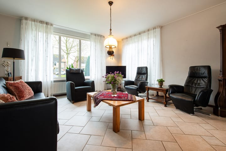 Foto 7 van Meidoornstraat 19