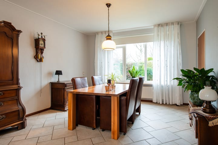 Foto 10 van Meidoornstraat 19