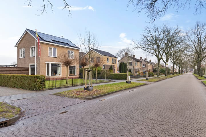 Photo 4 of Van Emstweg 24