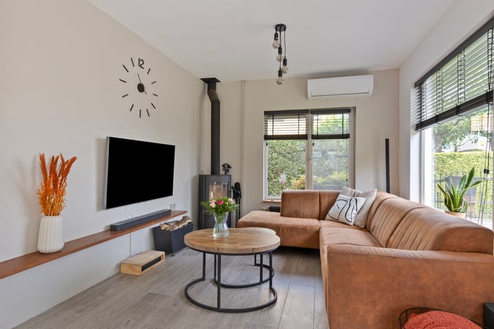 Photo 8 of Van Emstweg 24