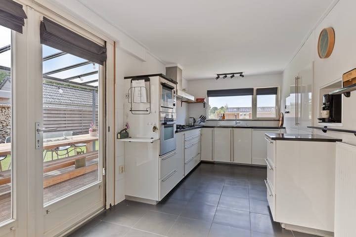 Photo 13 of Van Emstweg 24