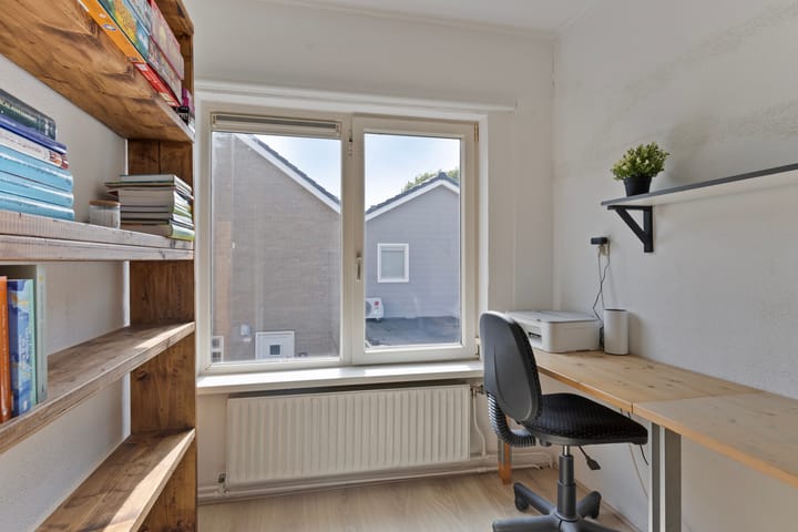 Photo 21 of Van Emstweg 24