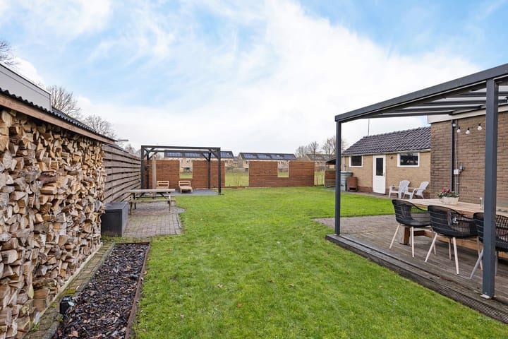 Photo 47 of Van Emstweg 24