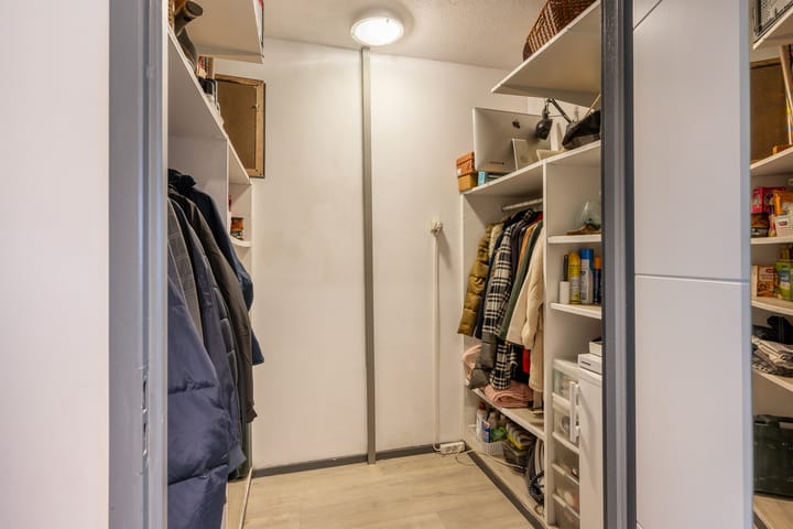 Photo 30 of Albertine Agneslaan 358