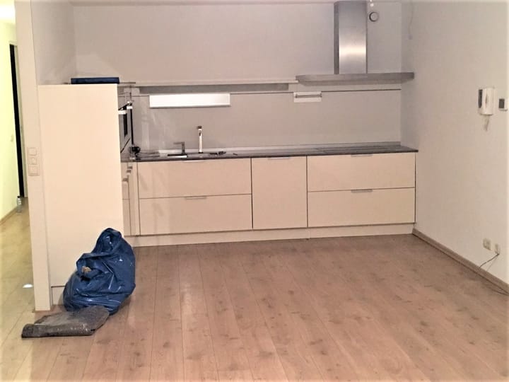 Foto 11 van Avenue Ceramique 146-B