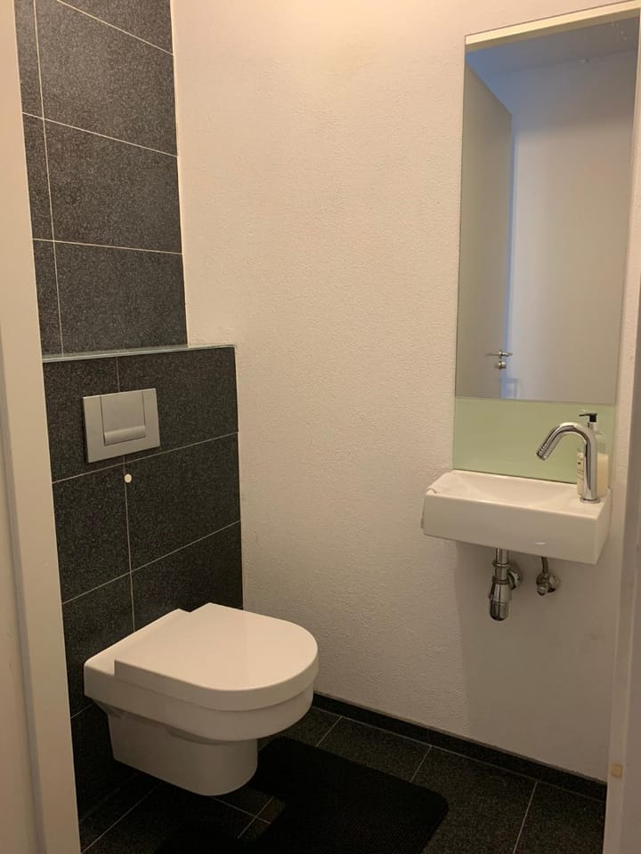 Foto 20 van Avenue Ceramique 146-B