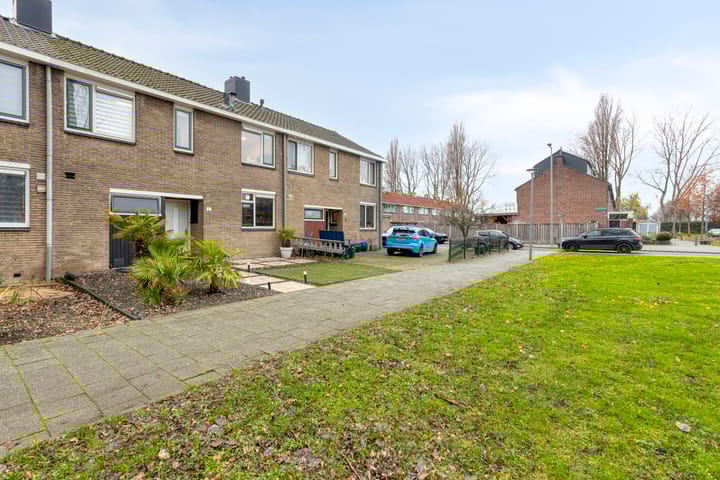 Foto 35 van Waarderstraat 2