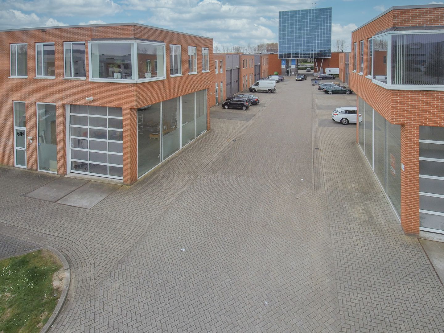 Bekijk foto 4 van Impact 69-d