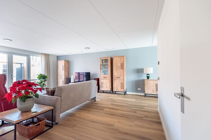 Photo 9 of Eksterstraat 78