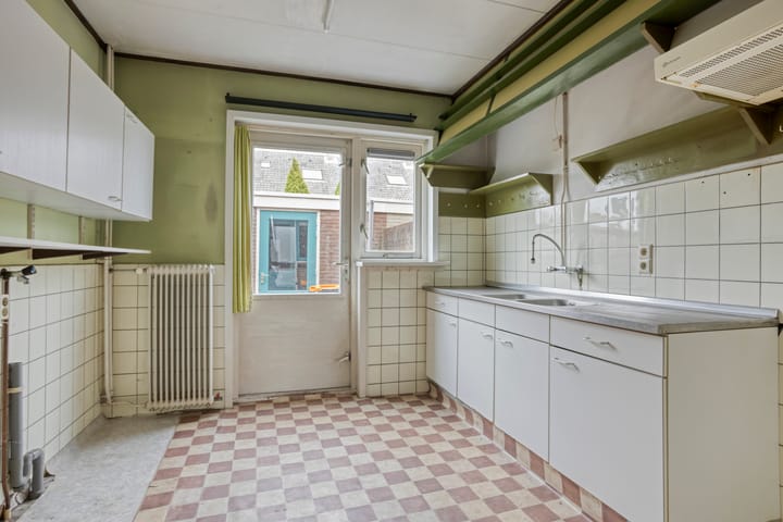 Foto 16 van Oosterweidestraat 140