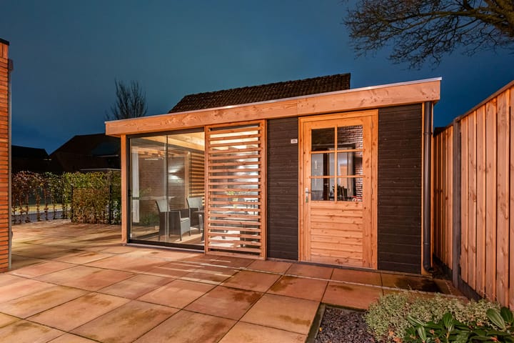 Photo 42 of Eksterstraat 78