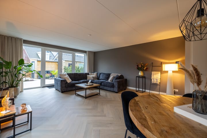 Foto 4 van Marga Klompéstraat 82