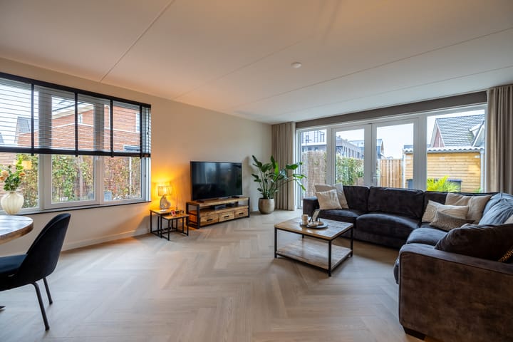 Foto 5 van Marga Klompéstraat 82