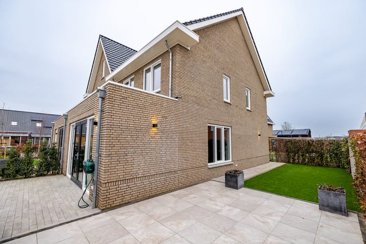 Foto 24 van Marga Klompéstraat 82