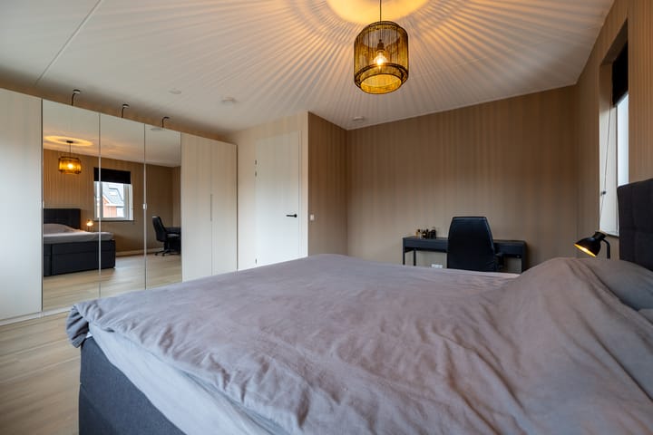 Foto 32 van Marga Klompéstraat 82