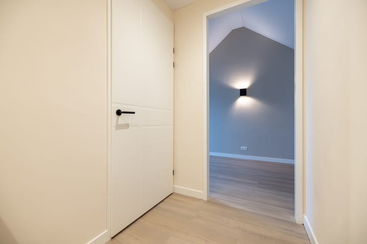 Foto 42 van Marga Klompéstraat 82