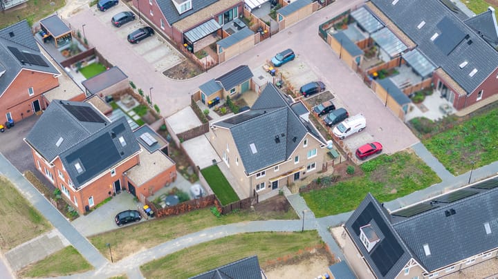 Foto 54 van Marga Klompéstraat 82