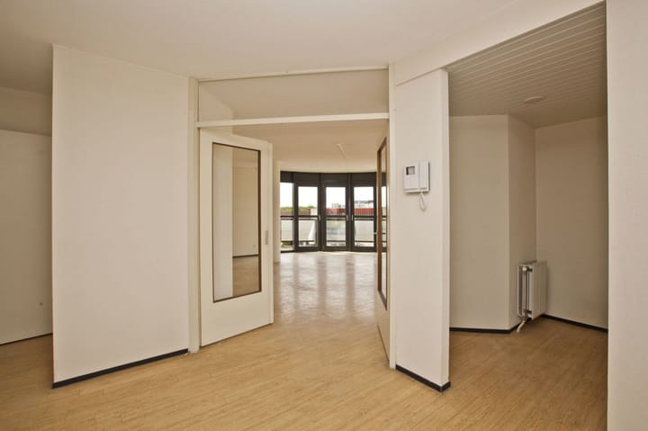 Photo 7 of Amstelplein 249