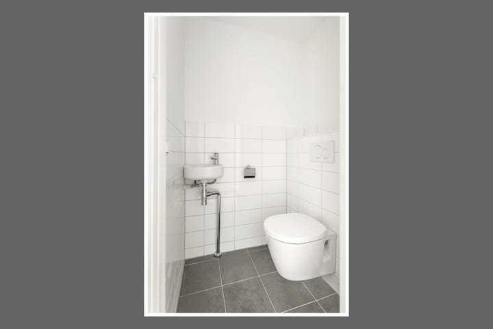 Photo 19 of Amstelplein 249