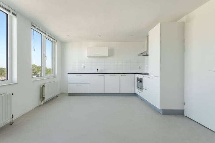 Photo 13 of Amstelplein 249