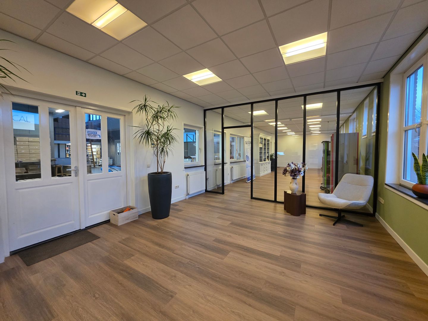 Bekijk foto 3 van Industrieweg 1-f