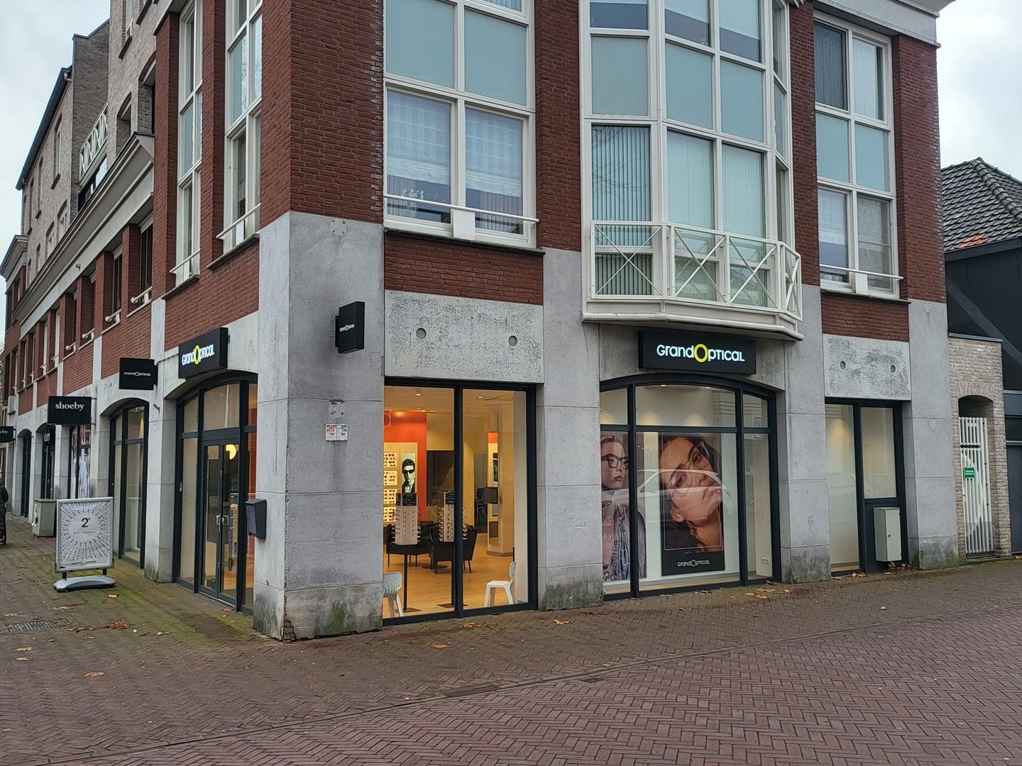 Bekijk foto 4 van Kerkplein 2