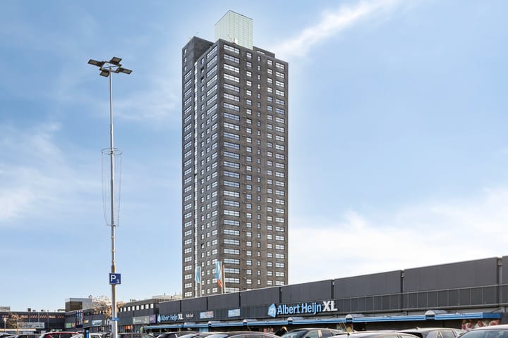 Photo 6 of Winkelcentrum Woensel 166