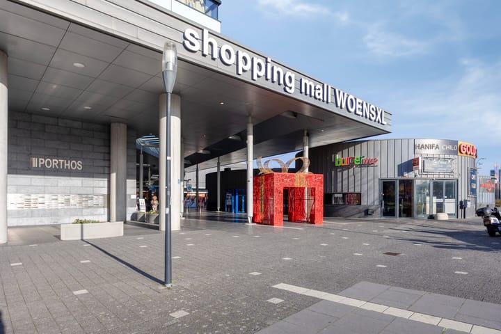 Photo 34 of Winkelcentrum Woensel 166