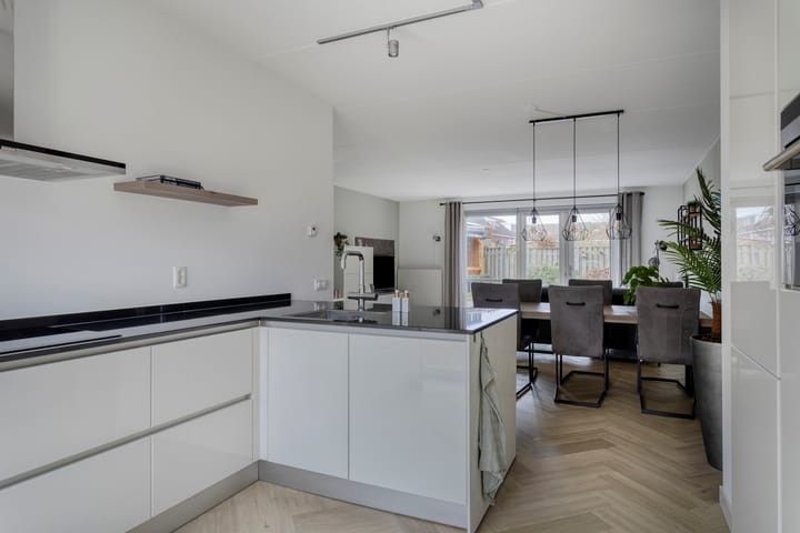 Foto 15 van Floralaan 13