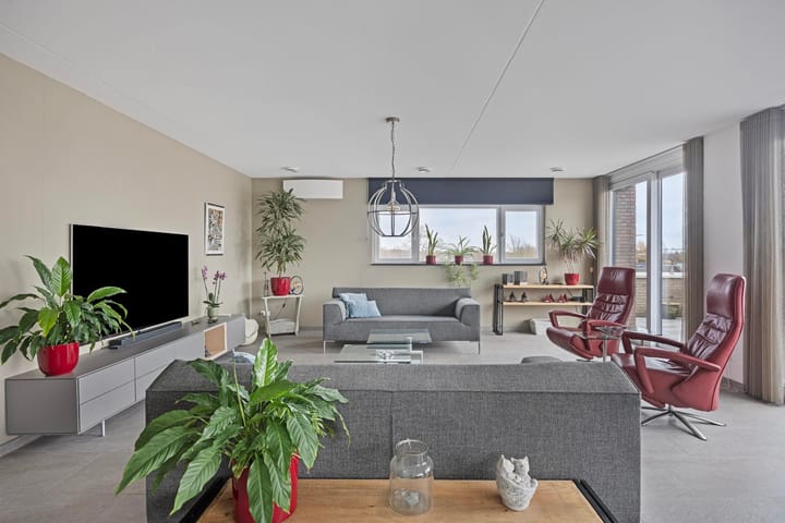 Photo 30 of Clarastraat 1-L