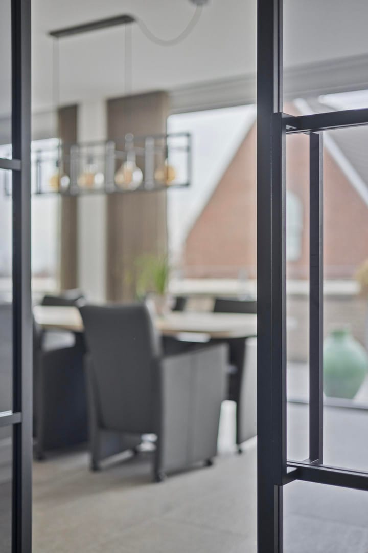 Photo 19 of Clarastraat 1-L