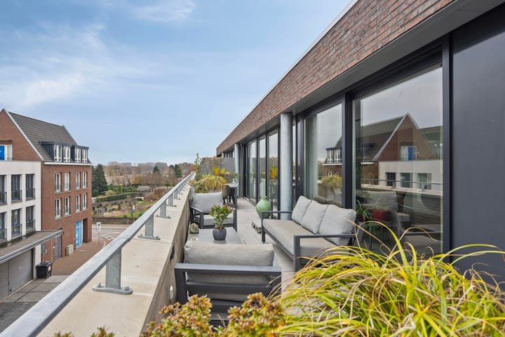 Photo 35 of Clarastraat 1-L