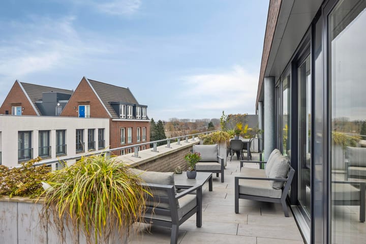 Photo 34 of Clarastraat 1-L