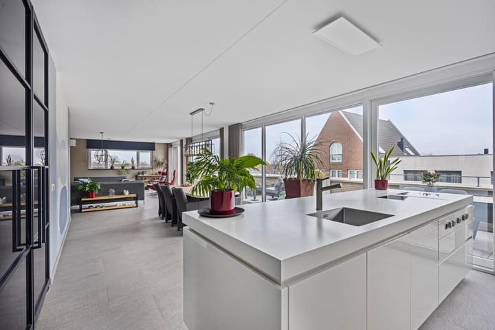 Photo 24 of Clarastraat 1-L