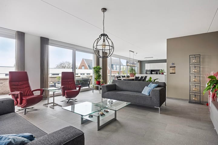 Photo 32 of Clarastraat 1-L