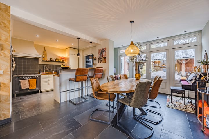 Photo 22 of Weth. Verholenstraat 9