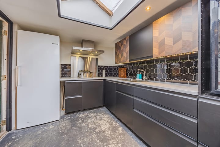 Photo 35 of Weth. Verholenstraat 9