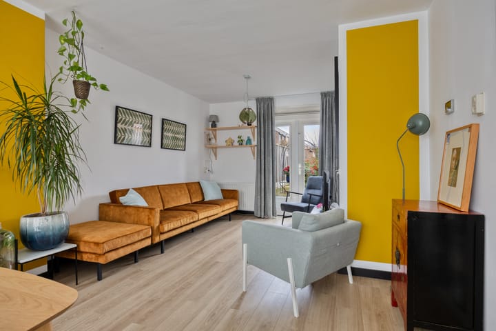 Photo 6 of van der Duyn van Maasdamstraat 96