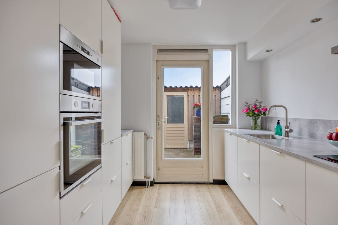 Foto 11 van van der Duyn van Maasdamstraat 96